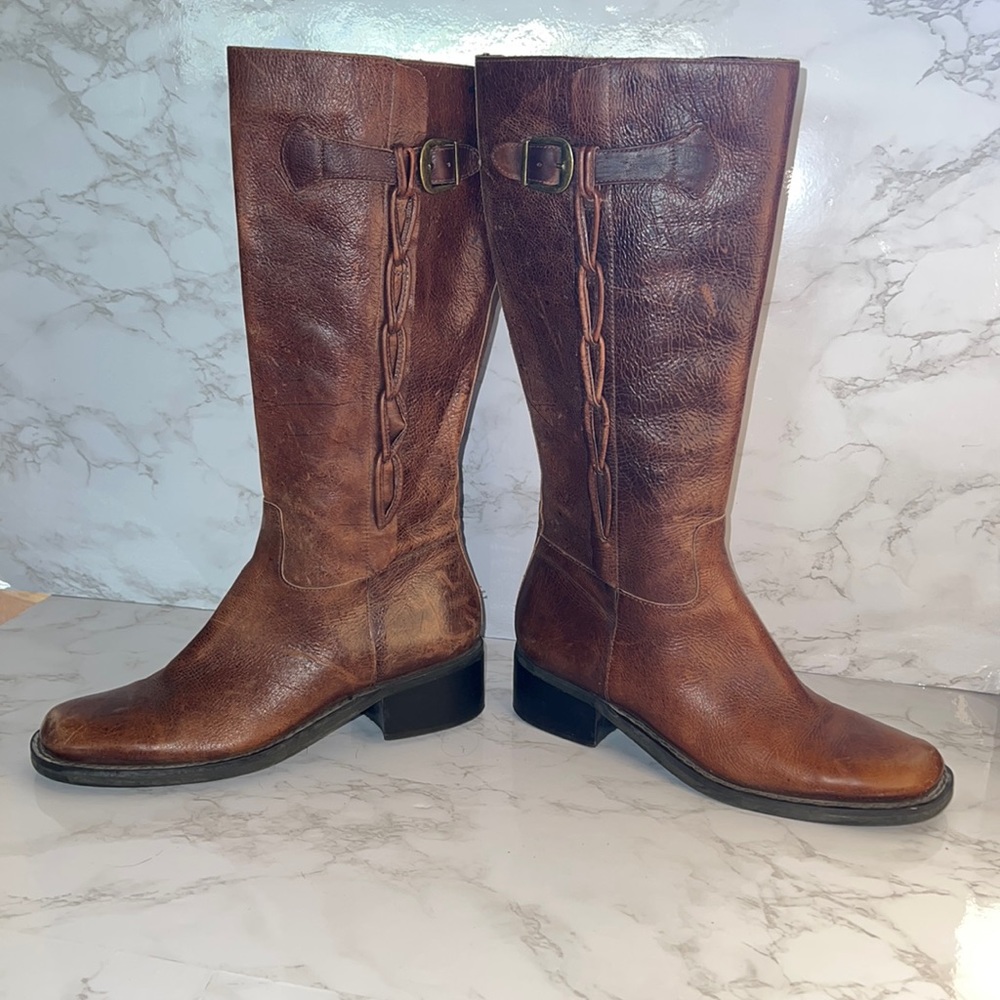 Fabulous Brazilian Made Leather Boots w/ Stylish Braid and Buckle -zip up  sz 8